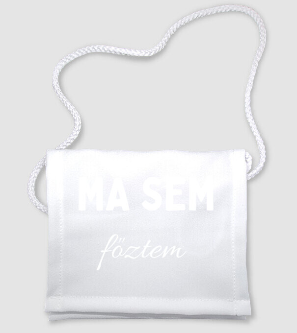  minta fehér pólón