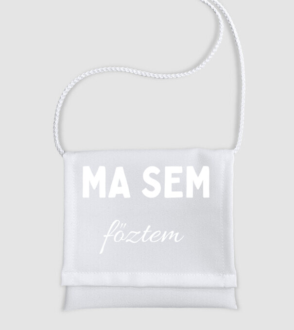  minta fehér pólón