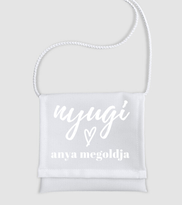  minta fehér pólón