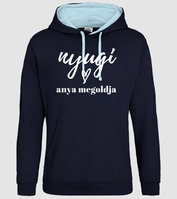  minta sötétkék pólón